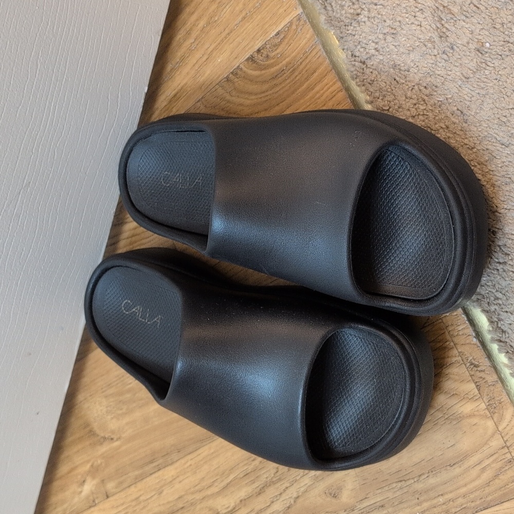 Calia Slides Never Worn